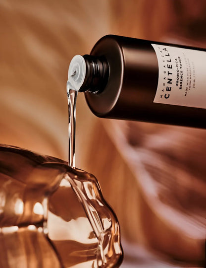 SKIN1004 Madagascar Centella Probio-Cica Essence Toner