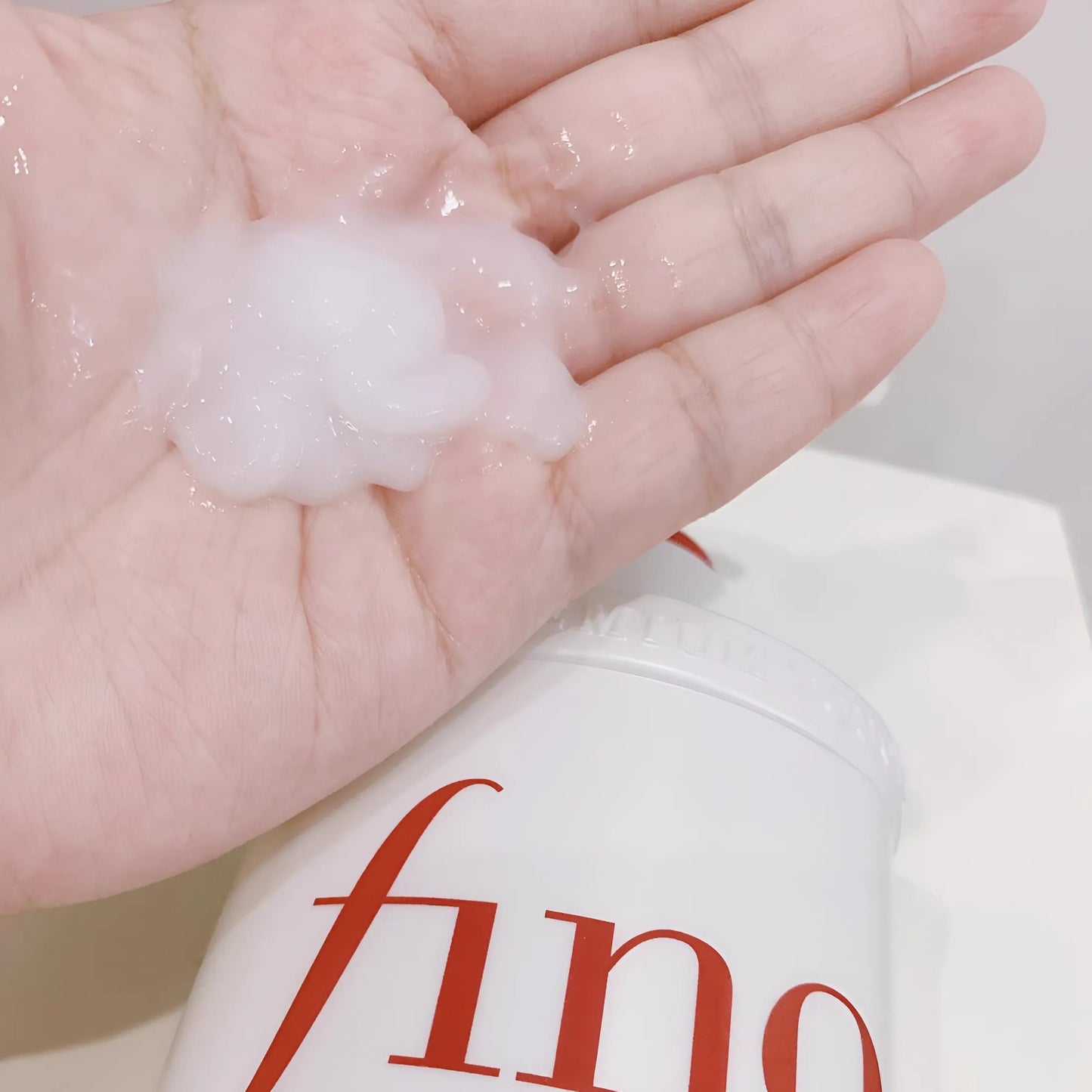 Shiseido Fino Premium Touch Hair Conditioner - 550ml