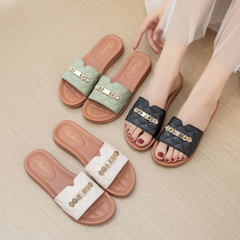Women thick sole outdoor flip-flops.(White)