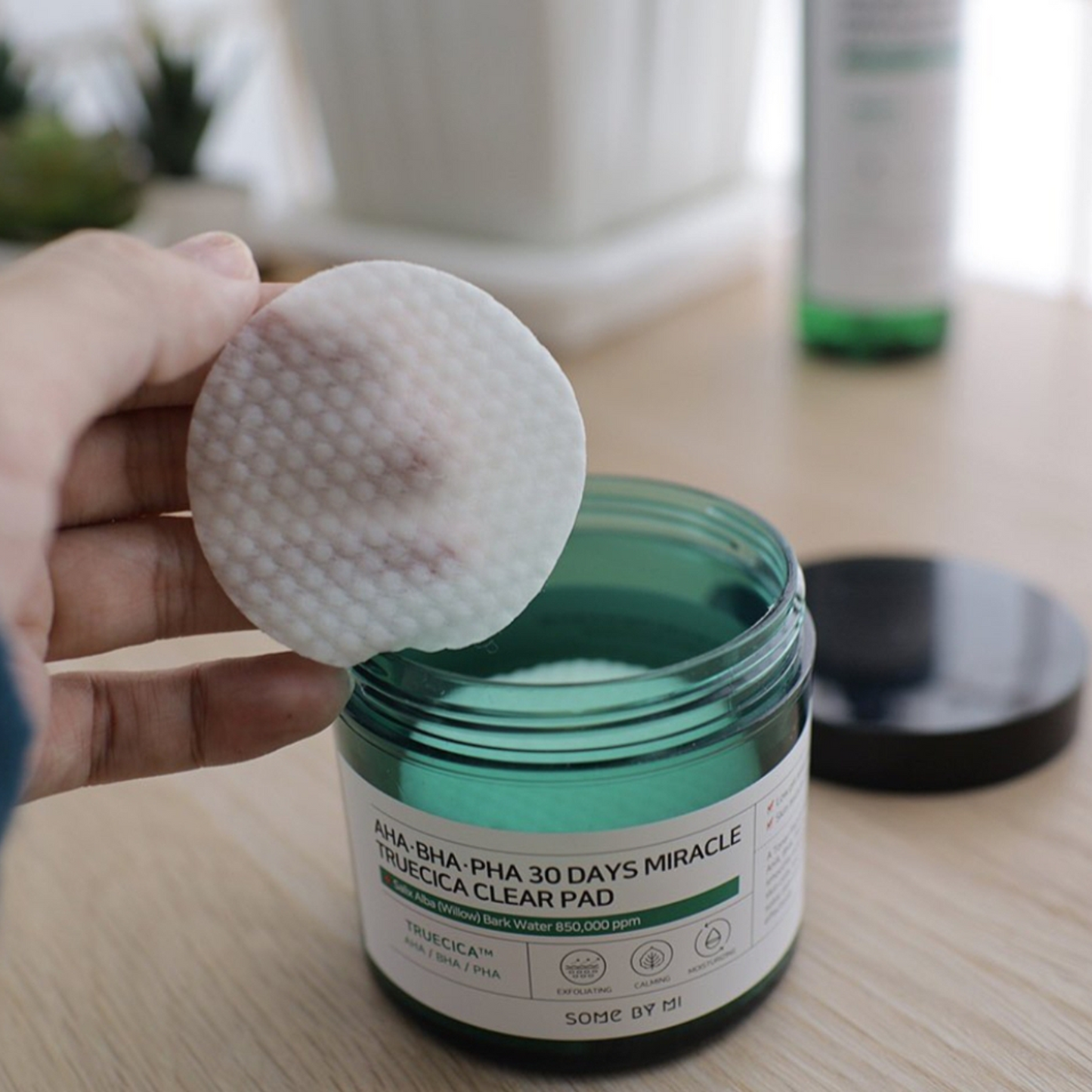 Some By Mi 30 Days Miracle Truecica Clear Pad (70 pads) -  125ml