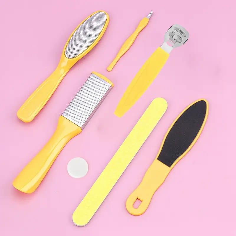 7-in-1 Multipurpose Beauty Tool Set – Manicure, Pedicure & Facial Grooming Kit