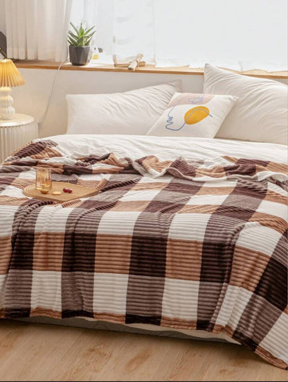 Lightweight Cozy Harmony Multicolor Blanket (220×240 cm)